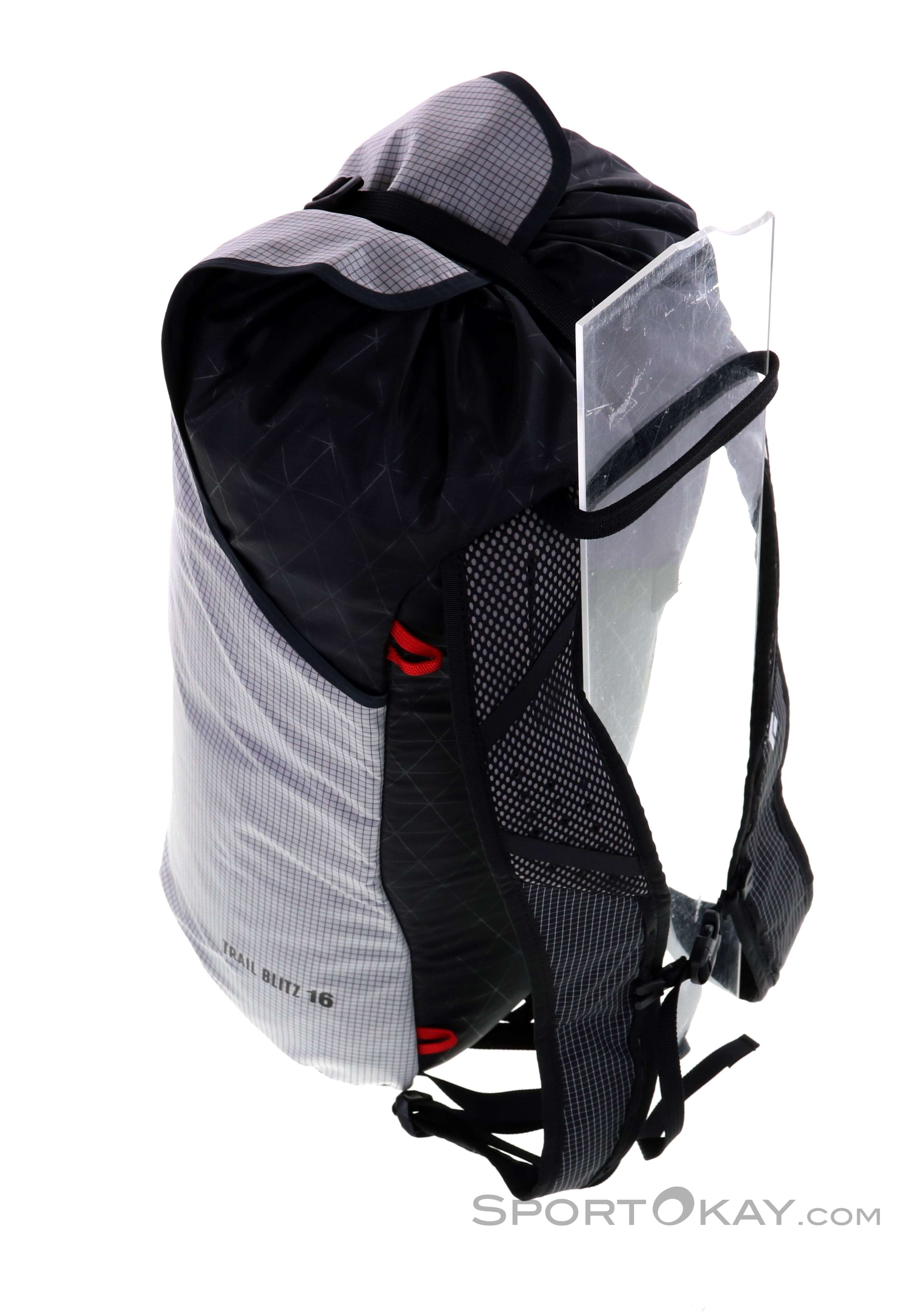 Black diamond trail discount blitz 16 backpack