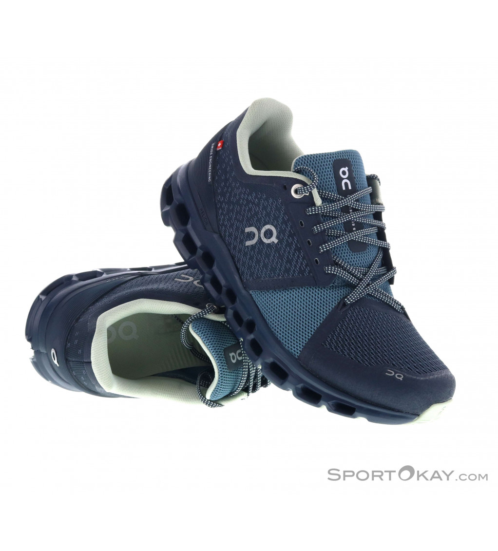 womens on cloudstratus